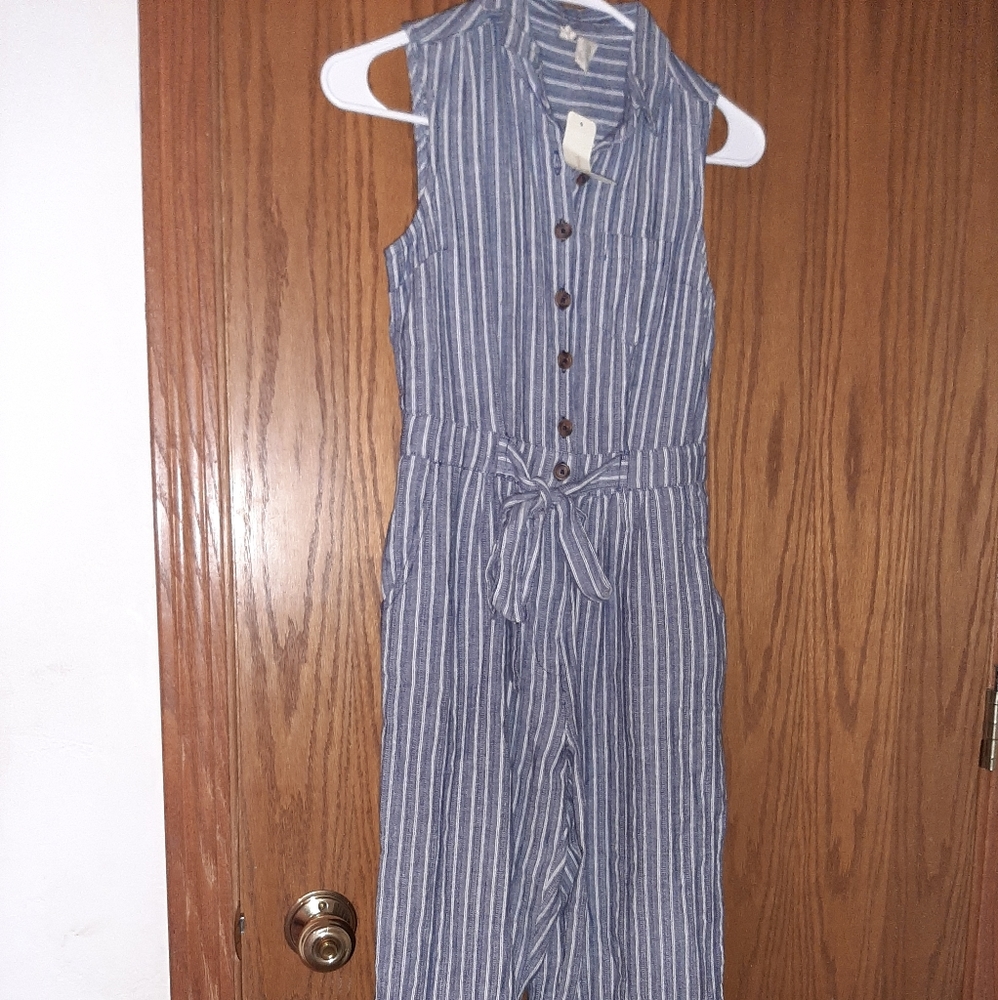 Romper - Picture 2 of 2